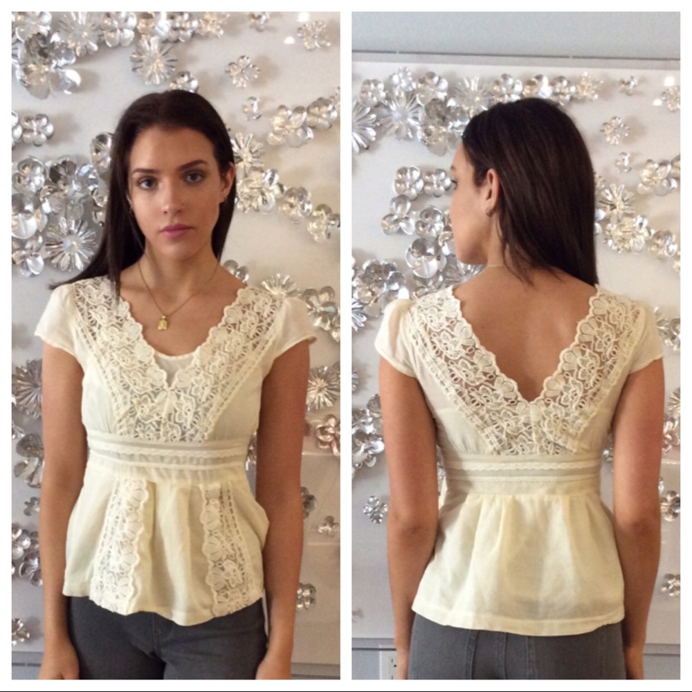 Apple & Eve off-white top, size S